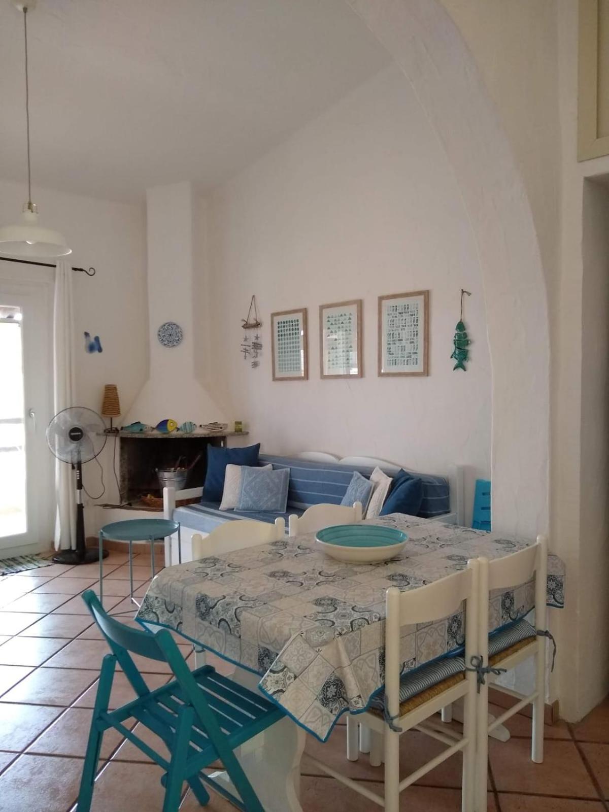 فيلا Capo Blu - Santa Margherita Di Pula المظهر الخارجي الصورة